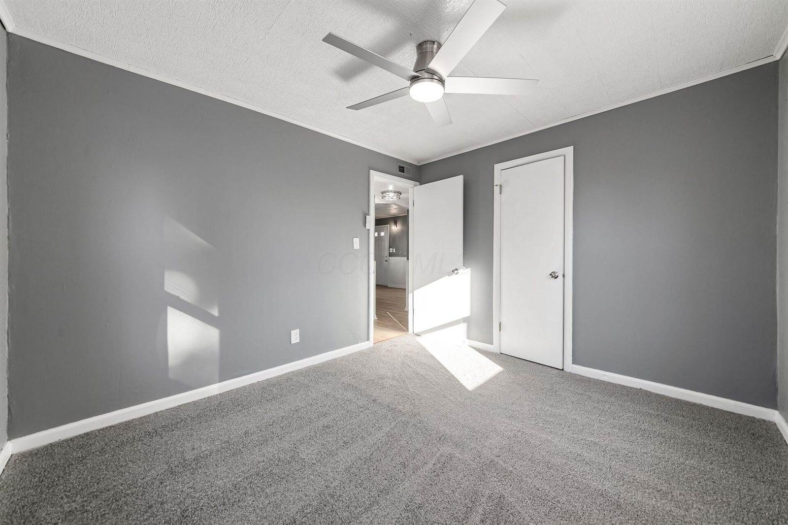 2861 Woodland Avenue, Columbus, OH 43224