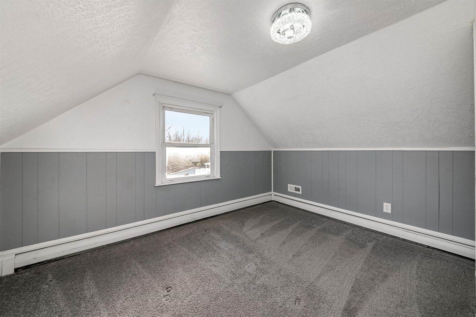 2861 Woodland Avenue, Columbus, OH 43224