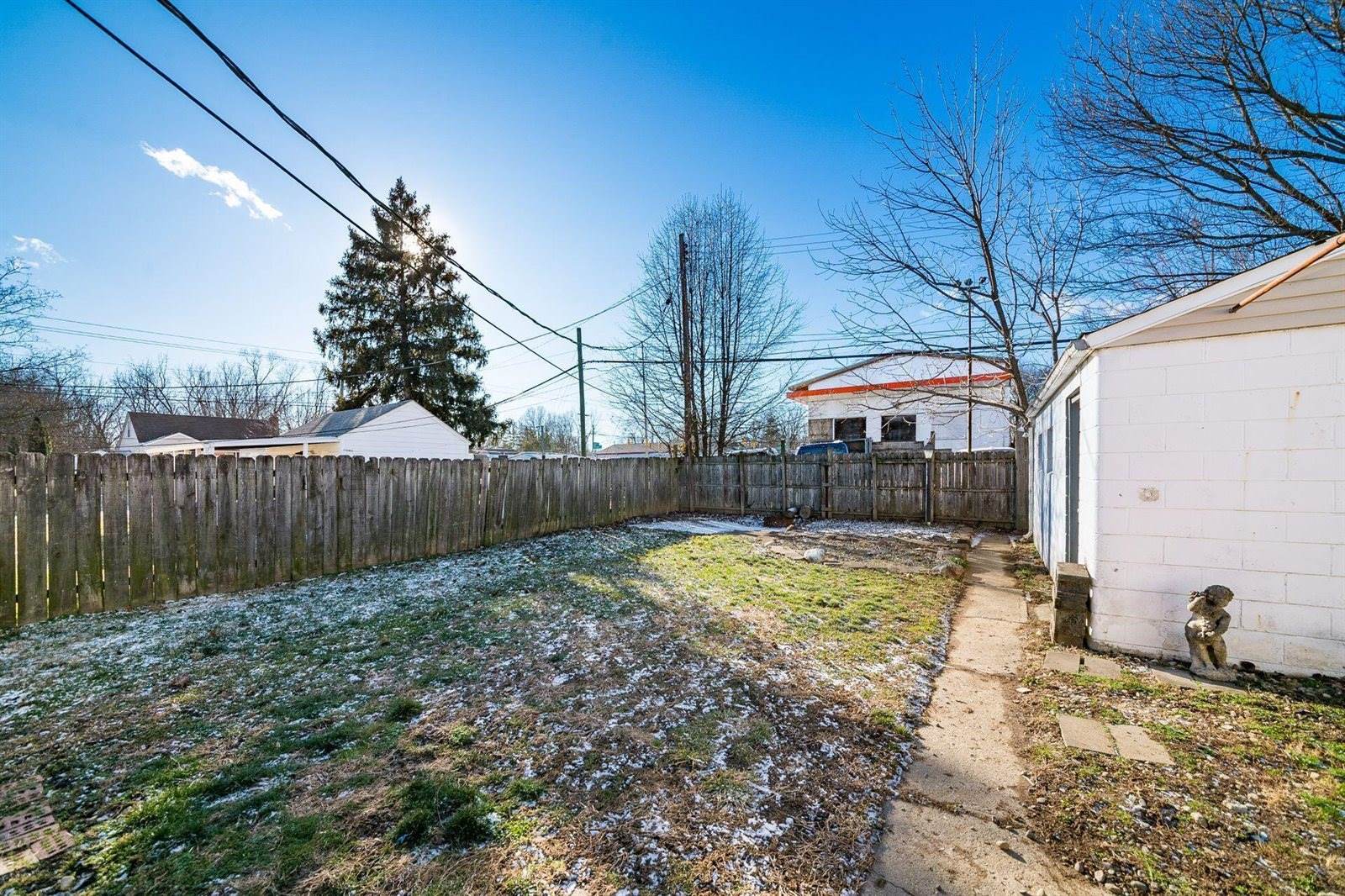 2861 Woodland Avenue, Columbus, OH 43224