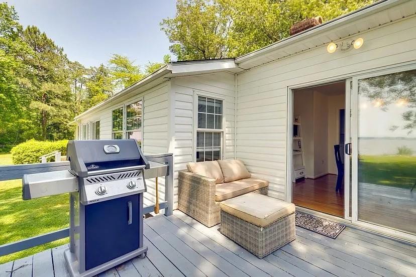 5198 Weaver Lane, Gloucester, VA 23061