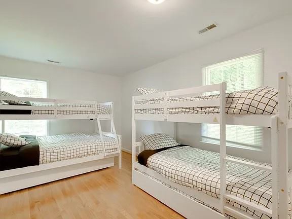 5198 Weaver Lane, Gloucester, VA 23061