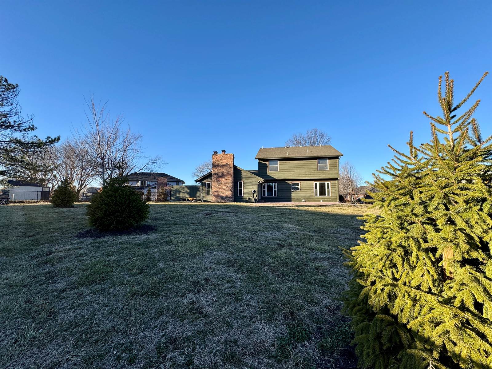 3630 SW Kings Forest Rd, Topeka, KS 66610