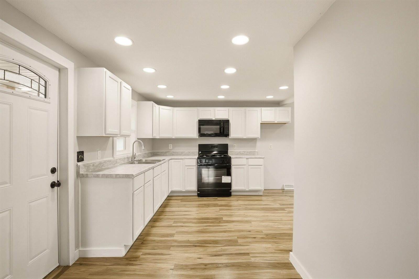 1928 8th Avenue, Rock Island, IL 61201