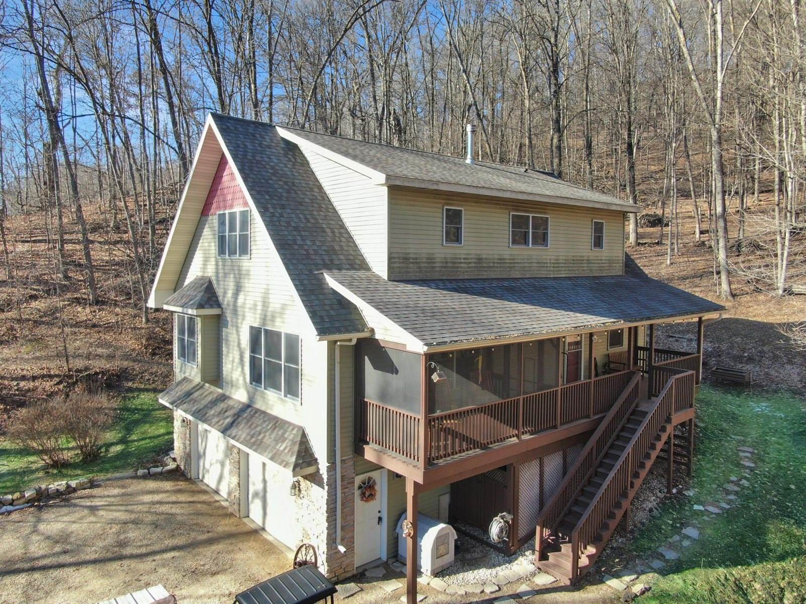 E13332 State Hwy 82 -, Stark, WI 54639