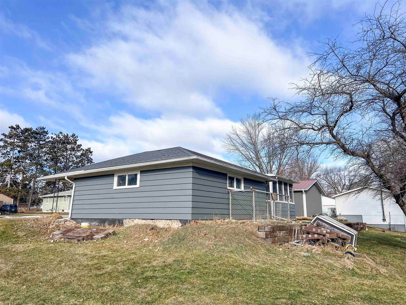 520 Vernon, Hillsboro, WI 54634