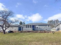 520 Vernon, Hillsboro, WI 54634