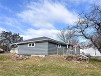 520 Vernon, Hillsboro, WI 54634