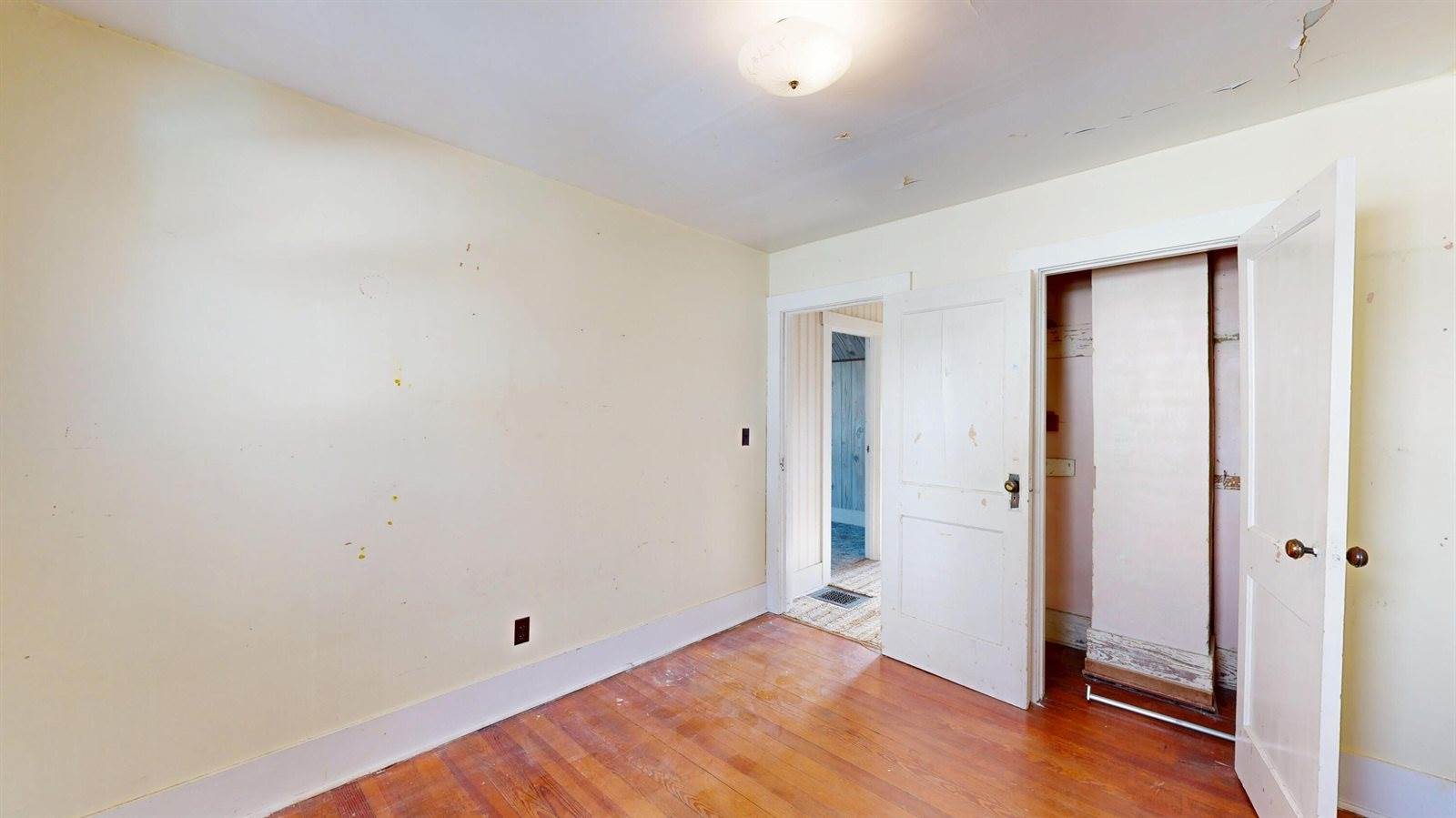 809 Ontario Ave, Cashton, WI 54619