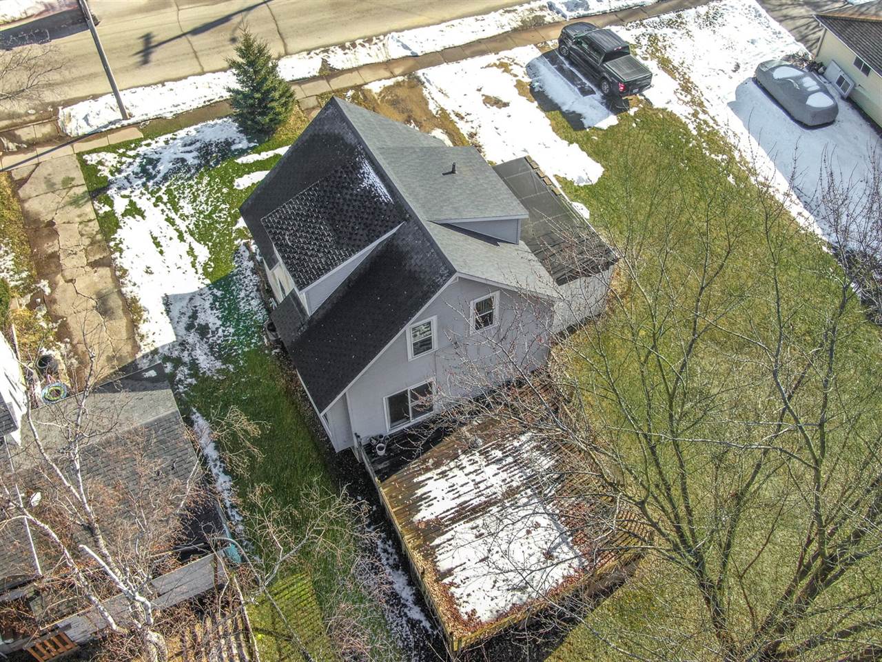 809 Ontario Ave, Cashton, WI 54619