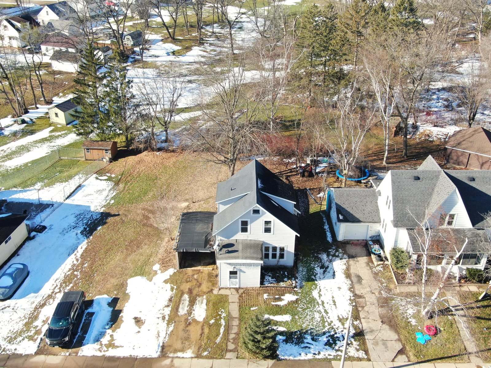 809 Ontario Ave, Cashton, WI 54619