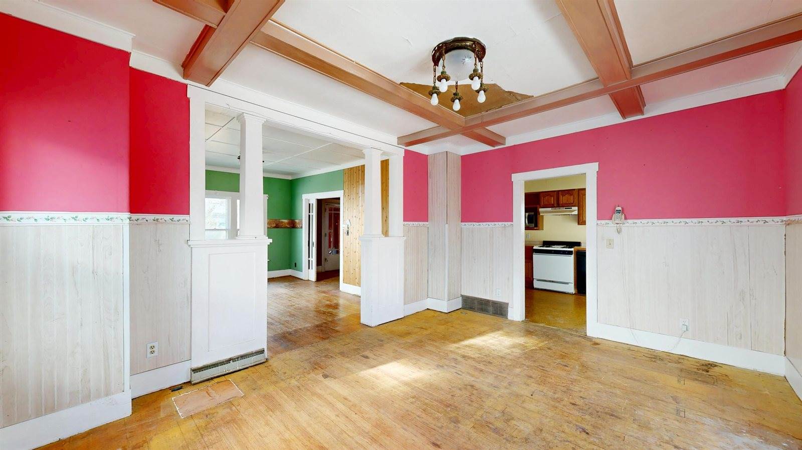 809 Ontario Ave, Cashton, WI 54619