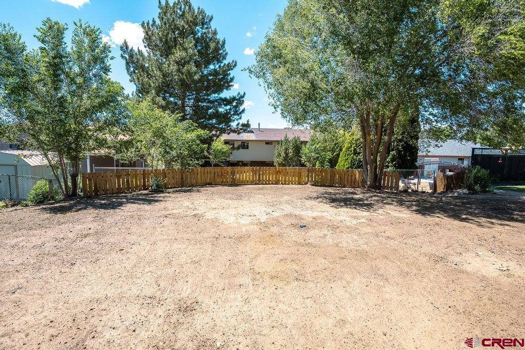 1426 Manchester Drive, Montrose, CO 81401