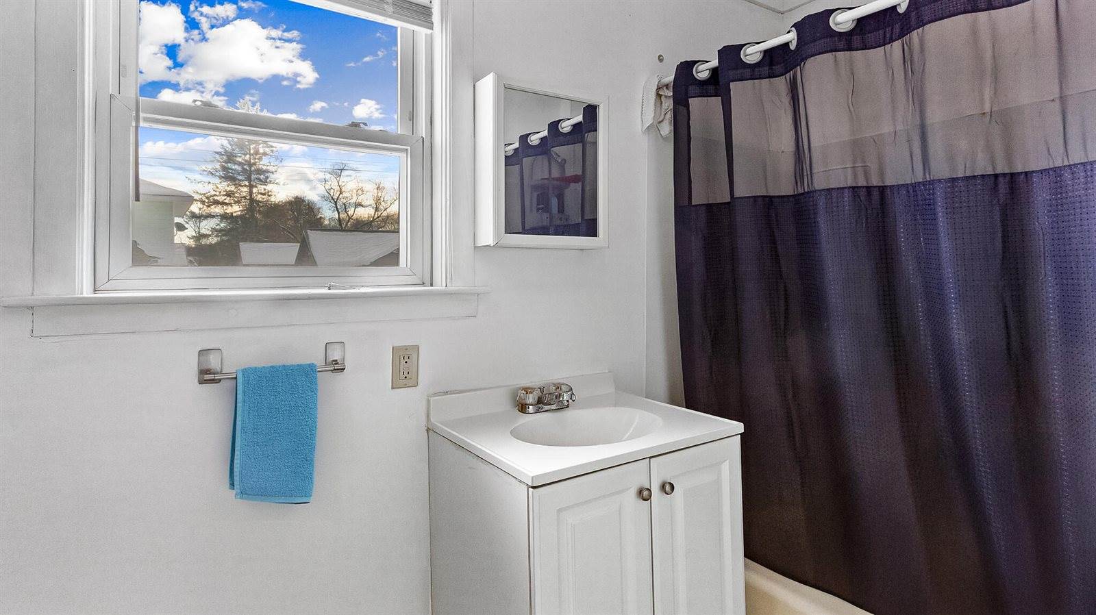 543 Main Street, Old Town, ME 04468