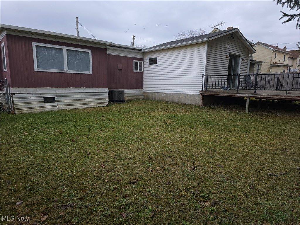 1812 Danbury Avenue, Wellsville, OH 43968