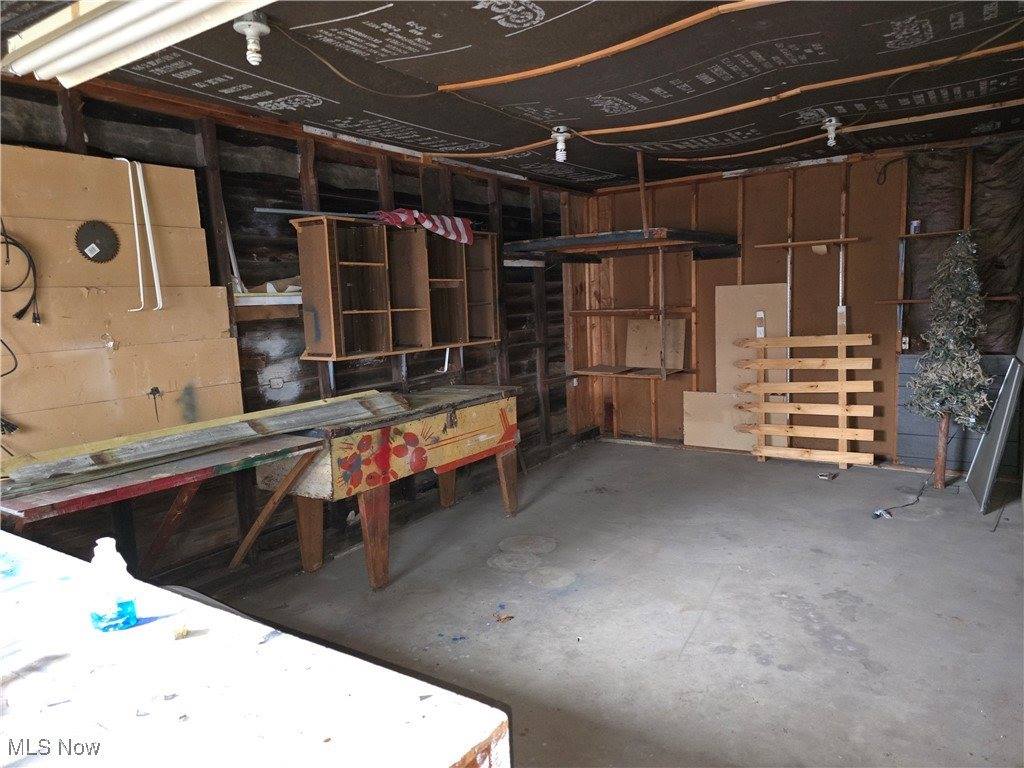 1812 Danbury Avenue, Wellsville, OH 43968