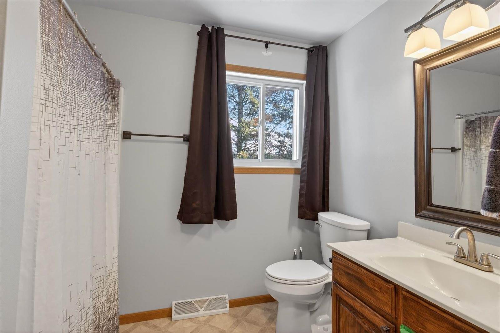 612 W 11th Street, Marshfield, WI 54449