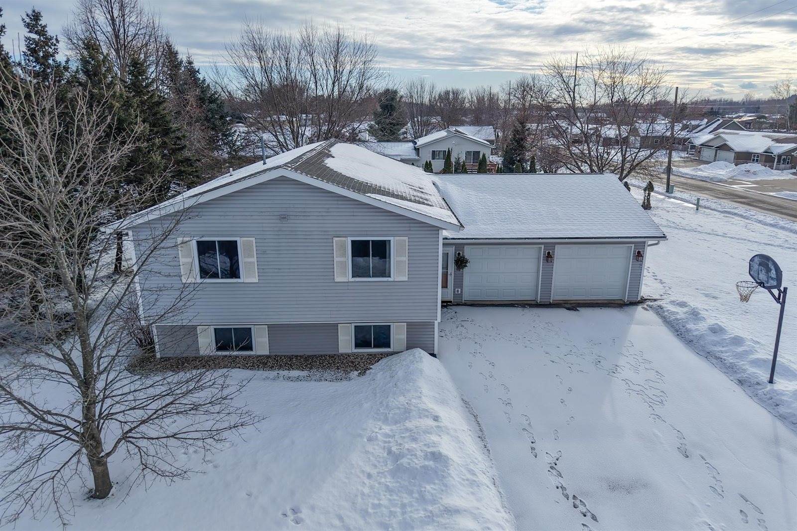 612 W 11th Street, Marshfield, WI 54449