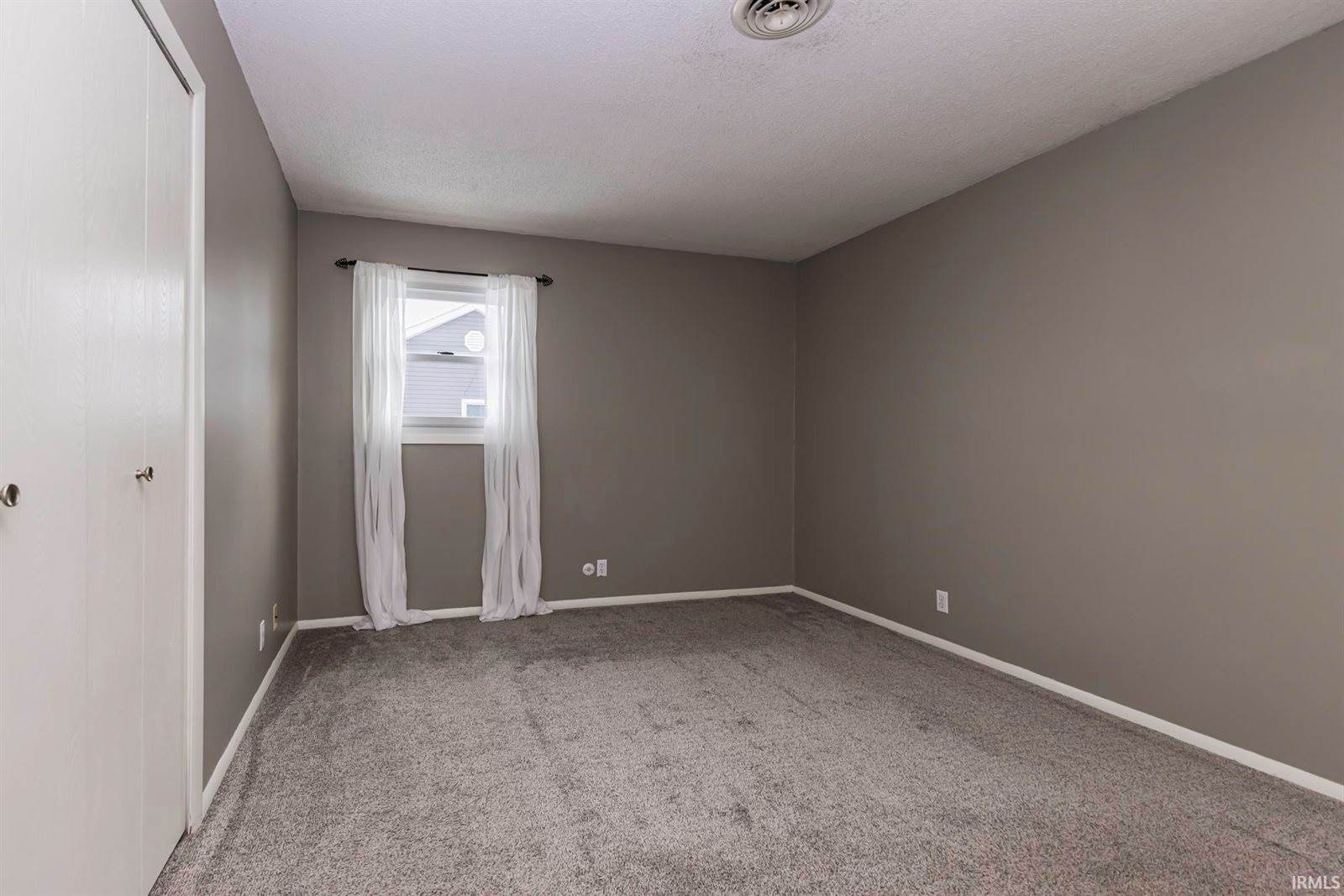 2117 W Sacramento Drive, Muncie, IN 47303