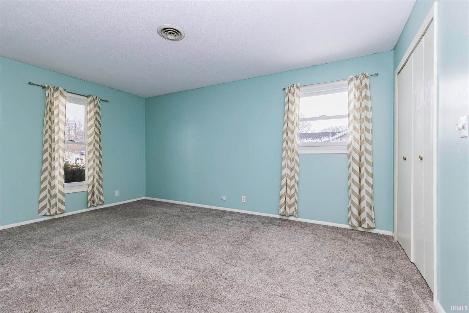 2117 W Sacramento Drive, Muncie, IN 47303