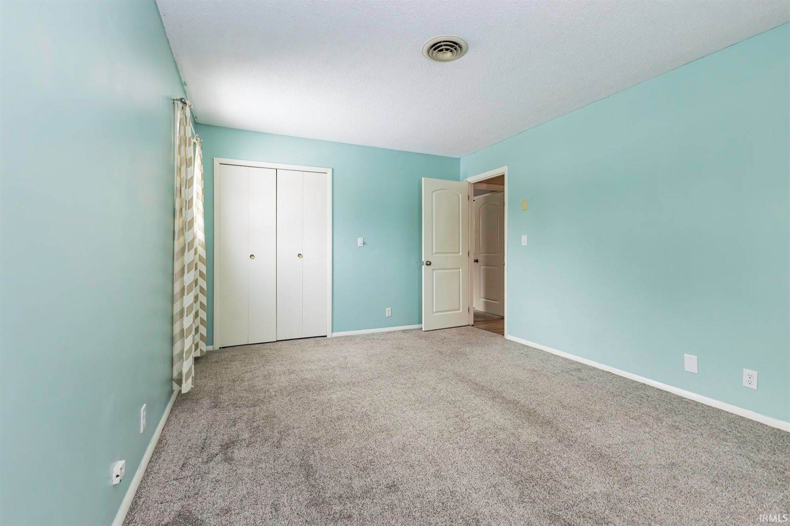 2117 W Sacramento Drive, Muncie, IN 47303