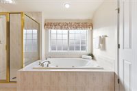 1219 SE Marla Pl, Hillsboro, OR 97123