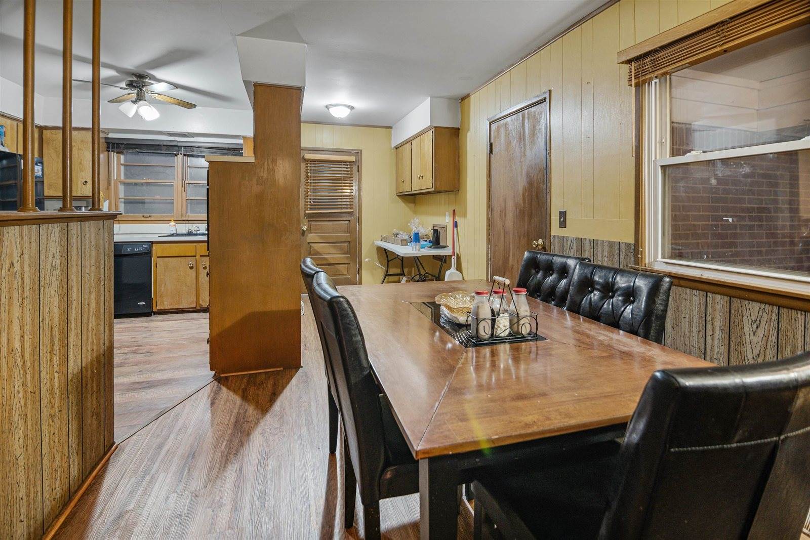 4229 Charron Ln, Wichita, KS 67220