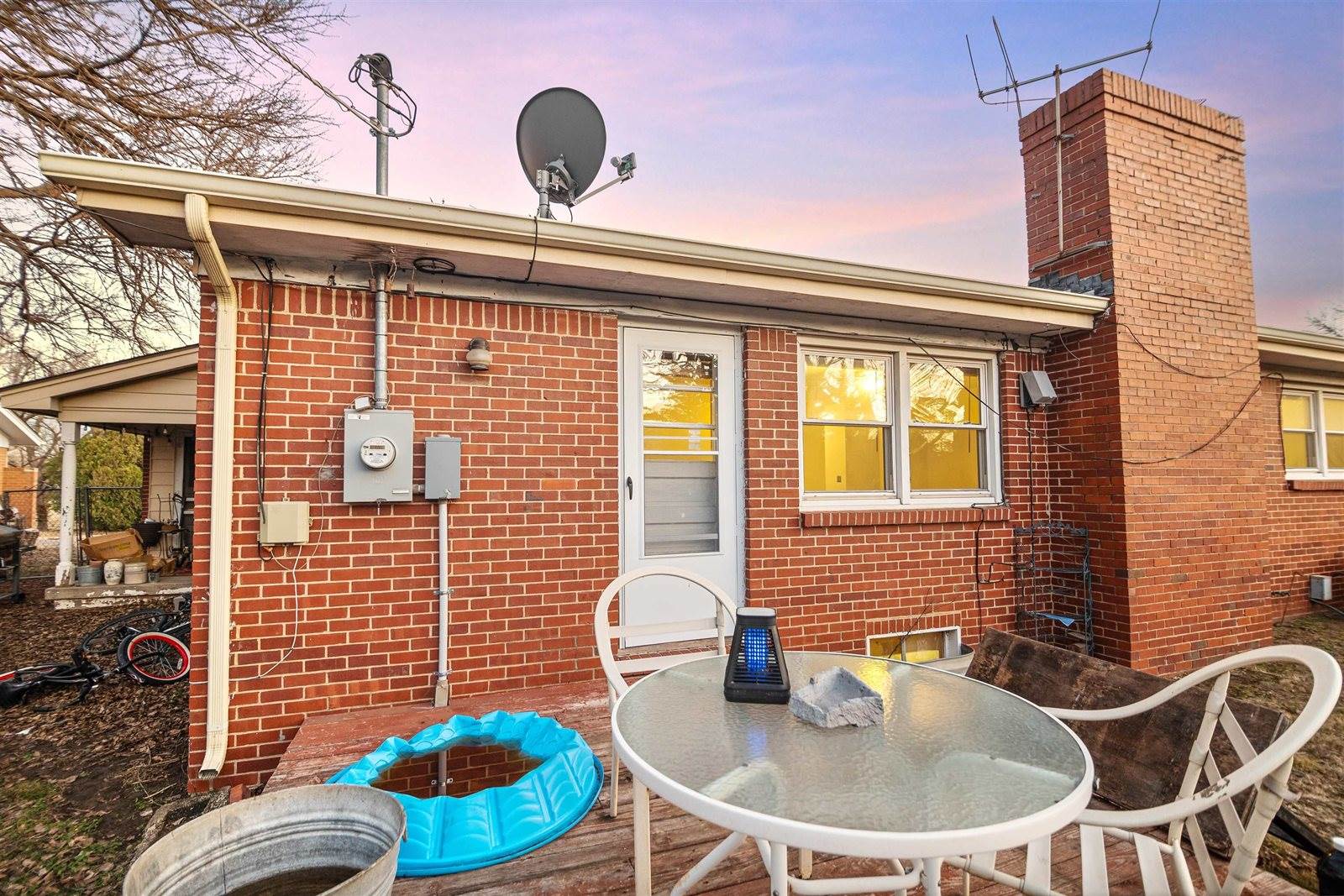 4229 Charron Ln, Wichita, KS 67220