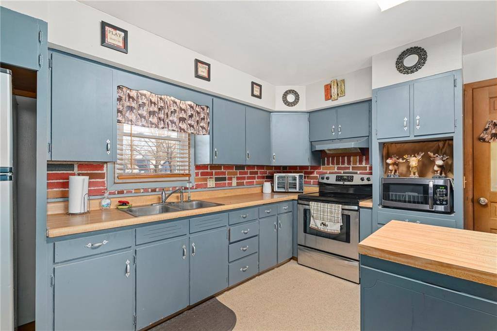 711 North Ohio Street, Adrian, MO 64720