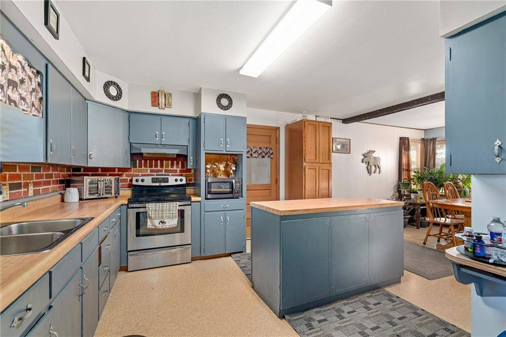 711 North Ohio Street, Adrian, MO 64720