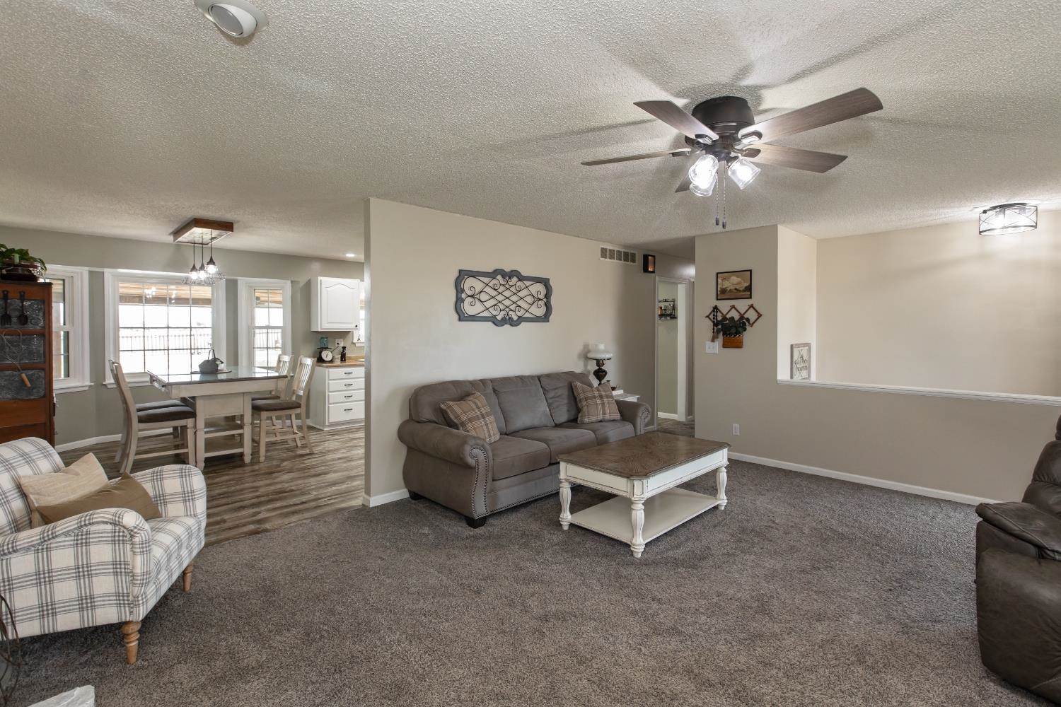 700 North Road I, Ulysses, KS 67880