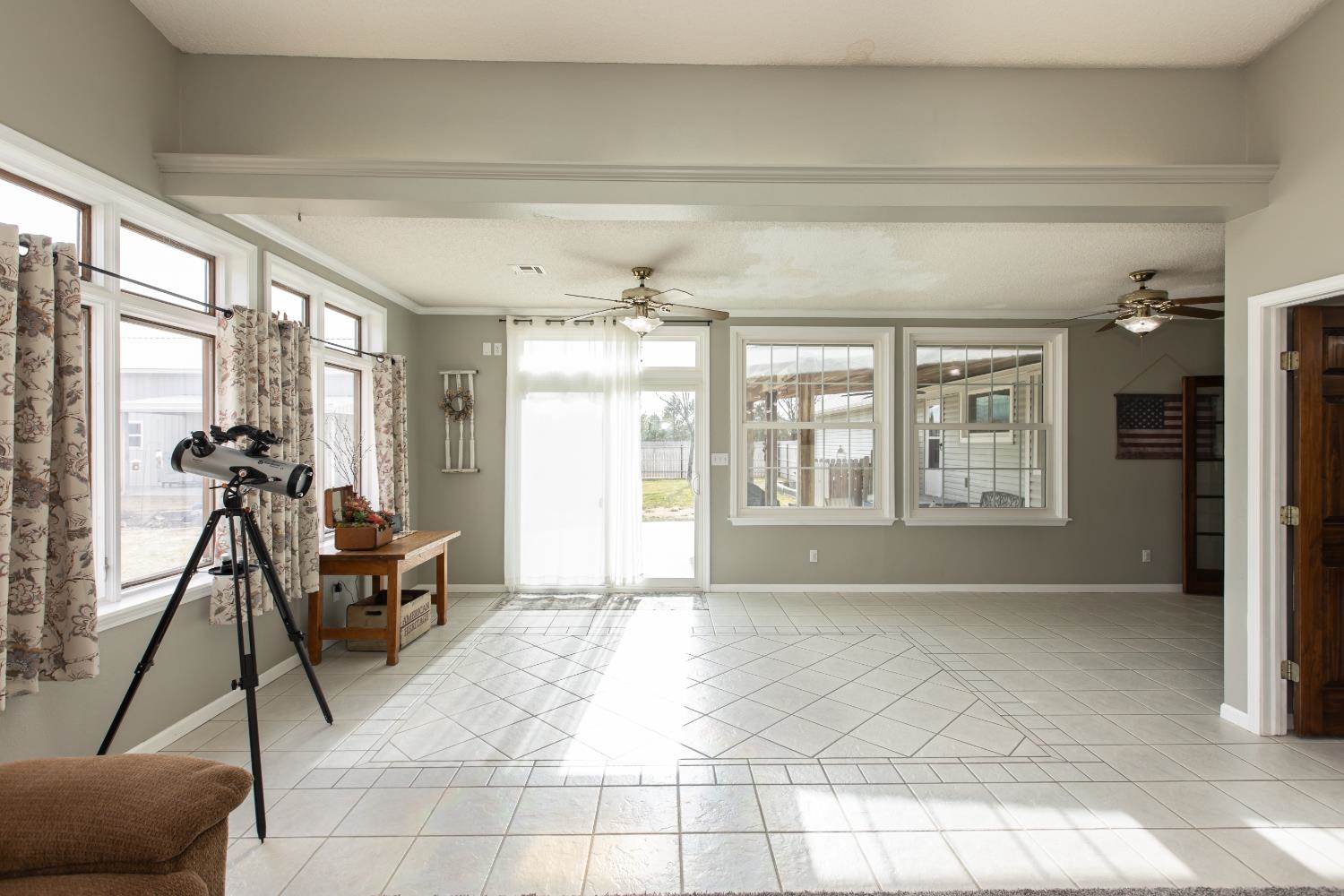 700 North Road I, Ulysses, KS 67880