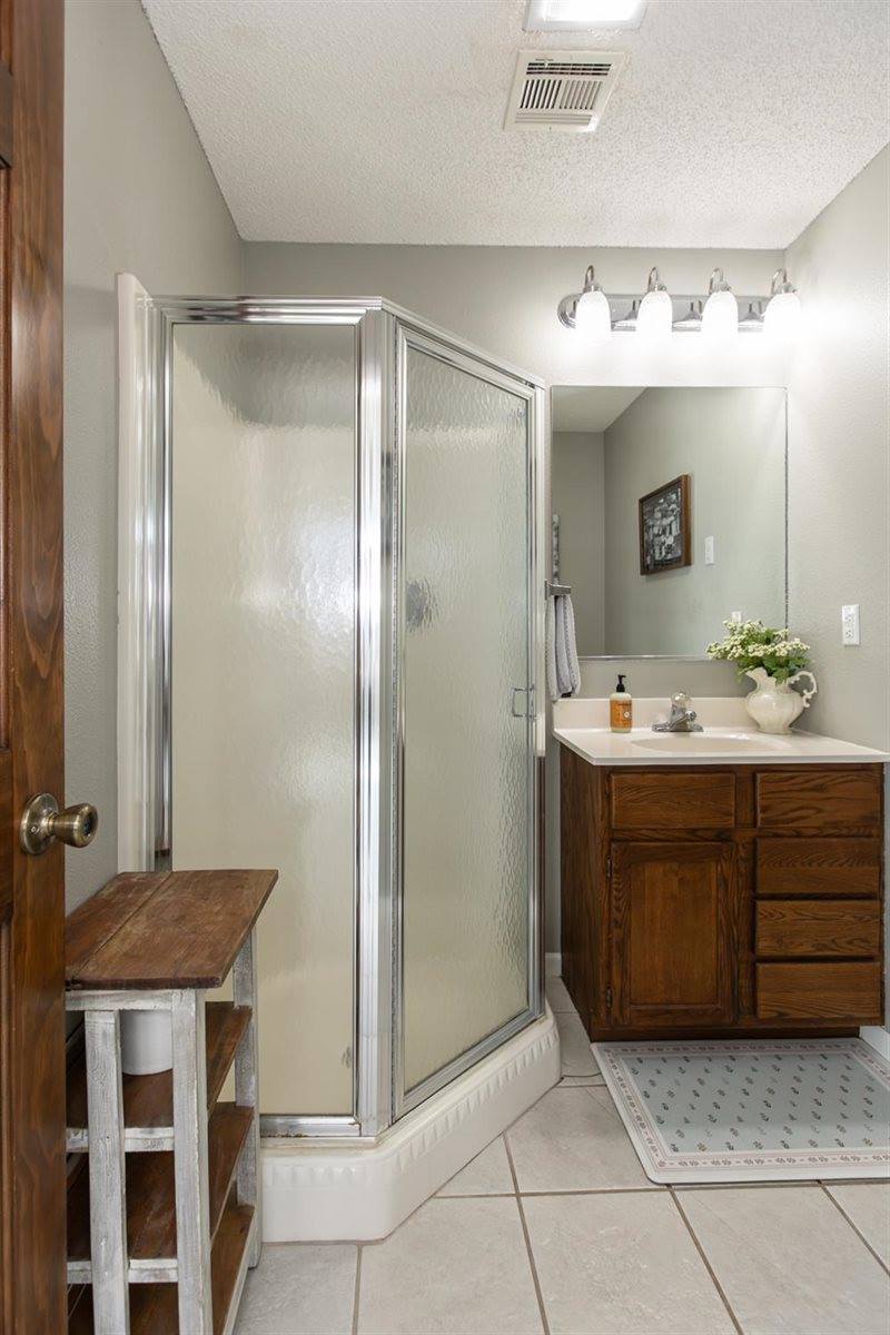 700 North Road I, Ulysses, KS 67880