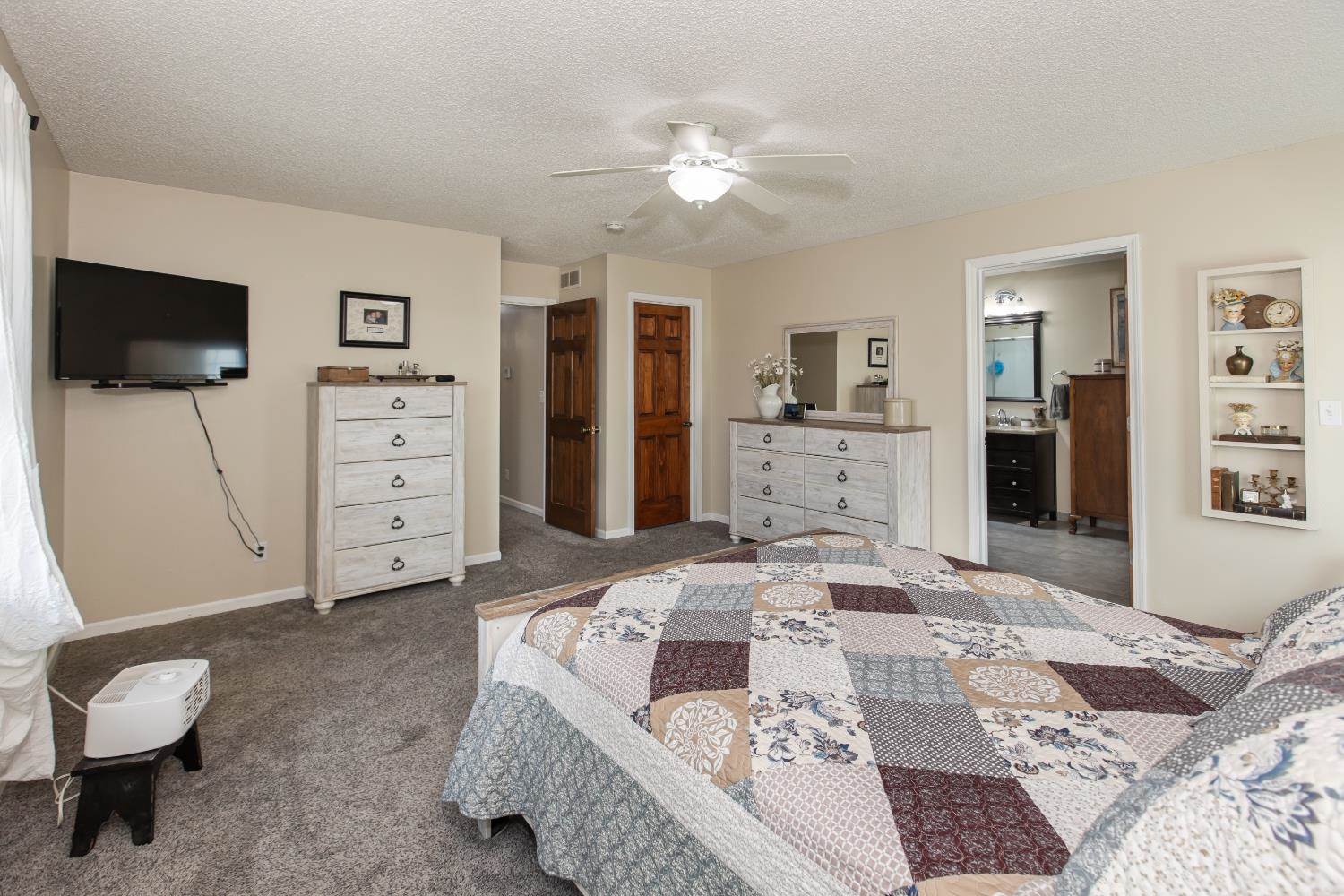 700 North Road I, Ulysses, KS 67880