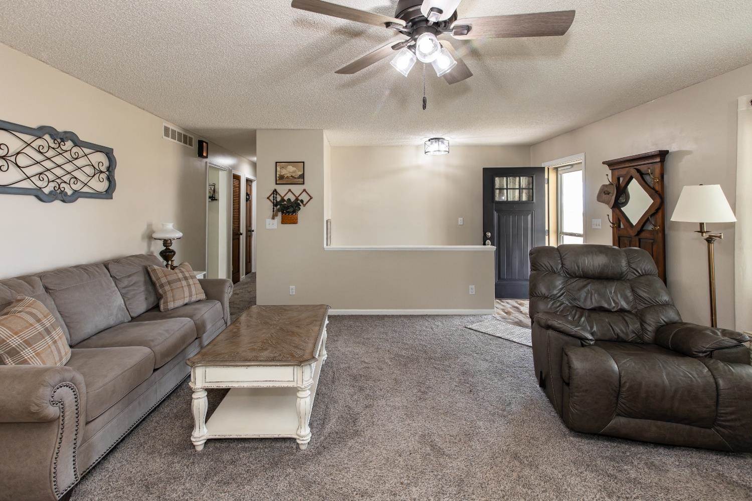 700 North Road I, Ulysses, KS 67880