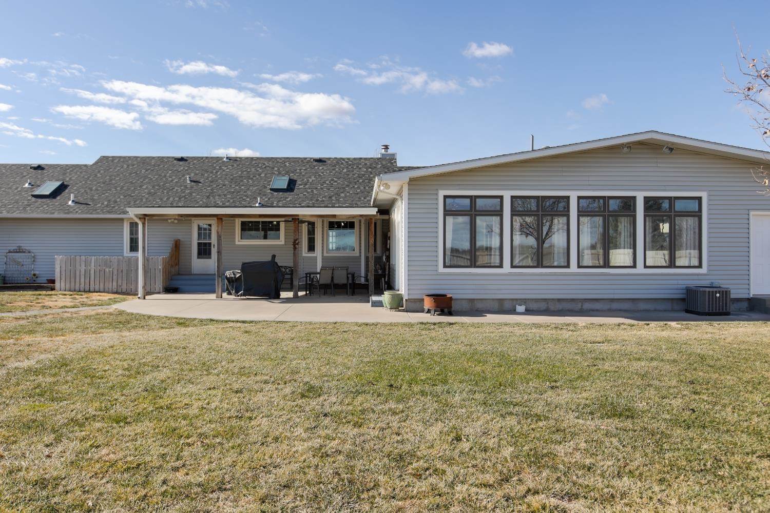 700 North Road I, Ulysses, KS 67880