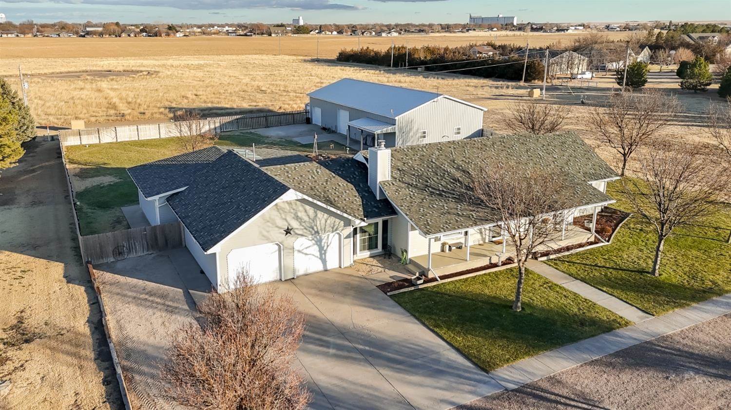 700 North Road I, Ulysses, KS 67880