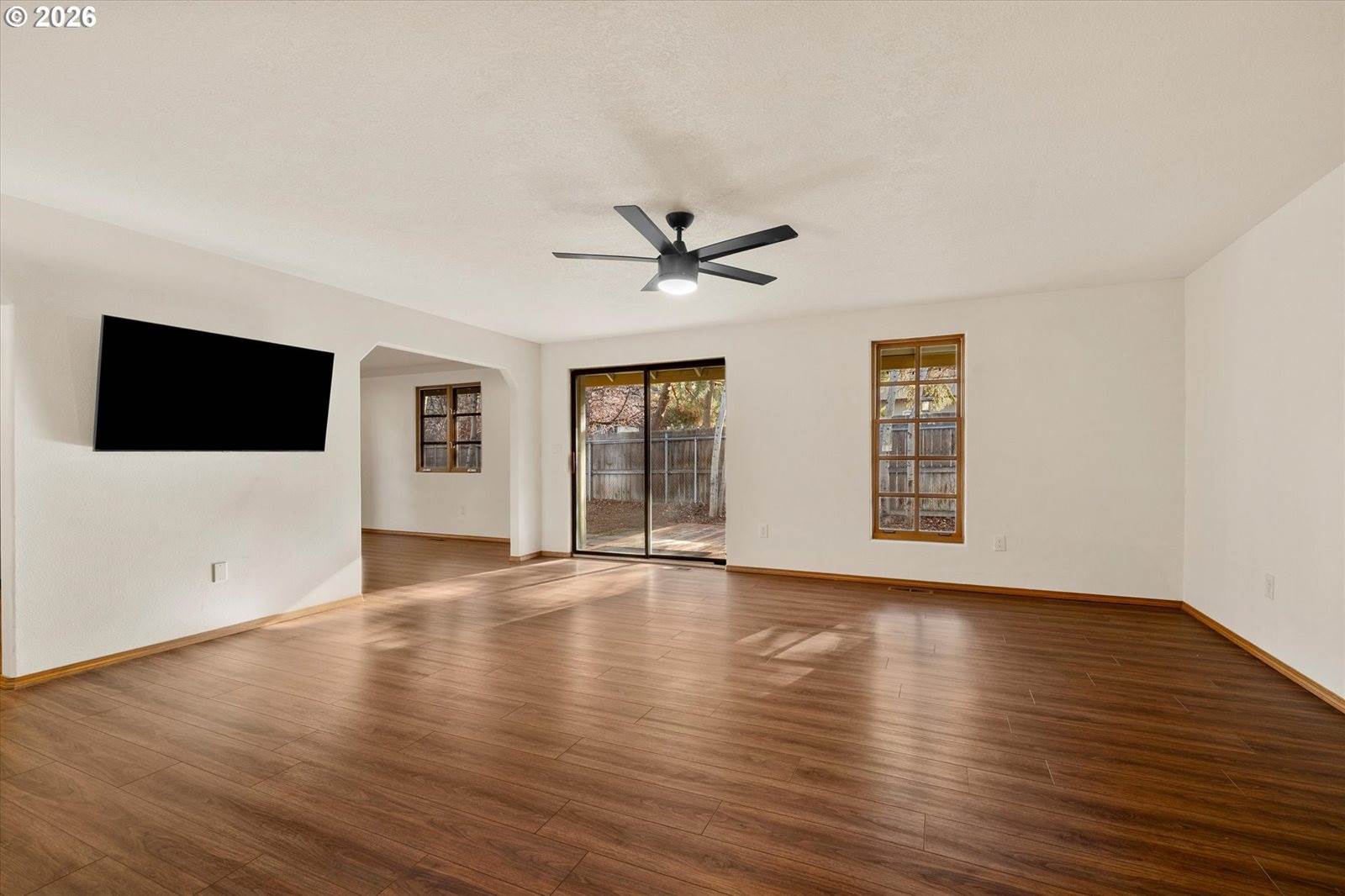 1843 SE Moorwood Ct, Bend, OR 97702