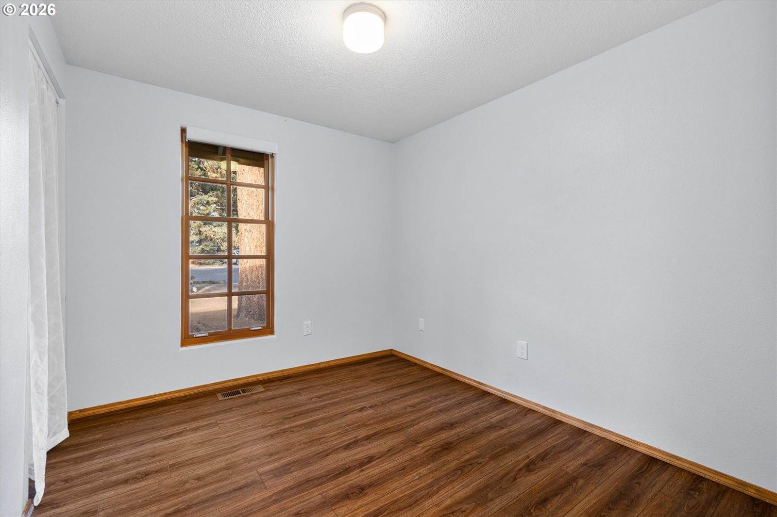 1843 SE Moorwood Ct, Bend, OR 97702