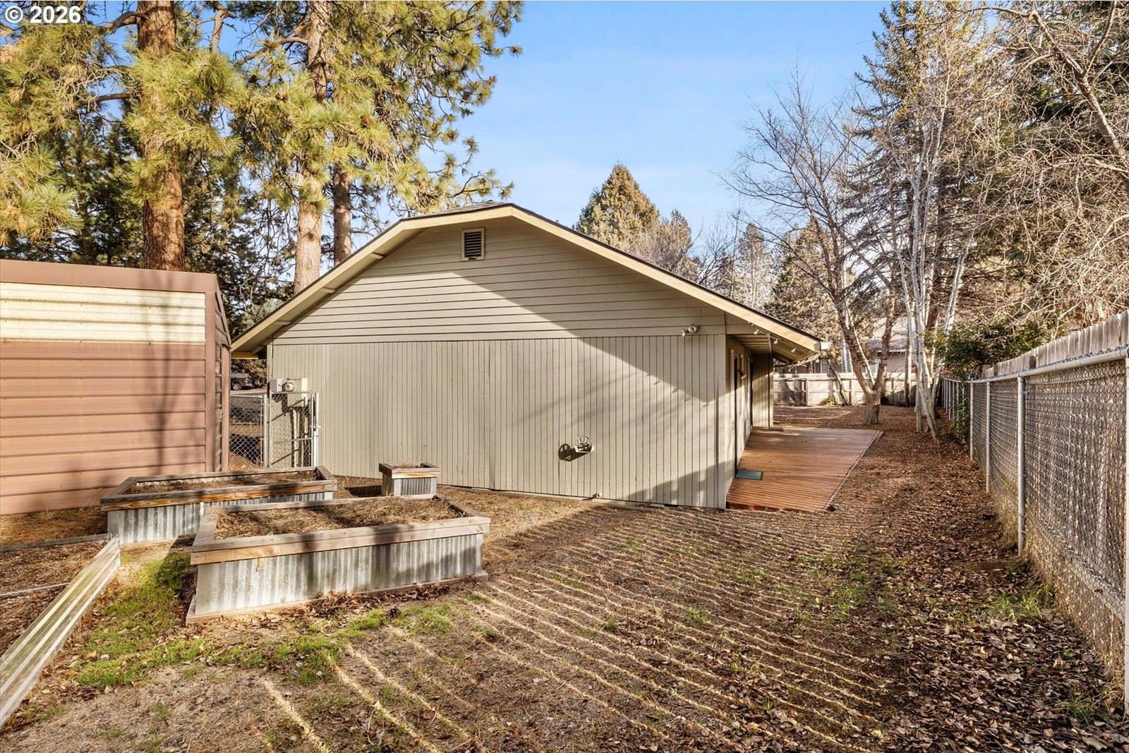1843 SE Moorwood Ct, Bend, OR 97702