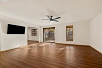 1843 SE Moorwood Ct, Bend, OR 97702