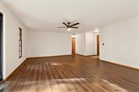 1843 SE Moorwood Ct, Bend, OR 97702