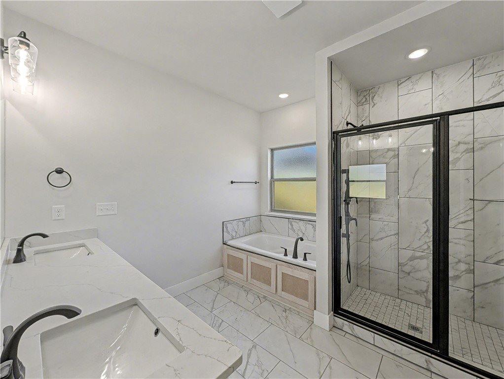 6906 Basswood Avenue, Bentonville, AR 72712