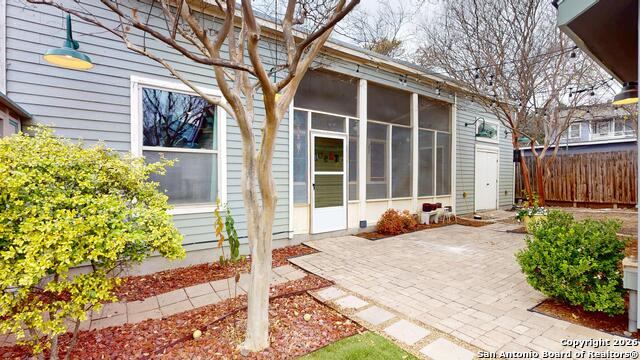 819 W French Pl, San Antonio, TX 78212