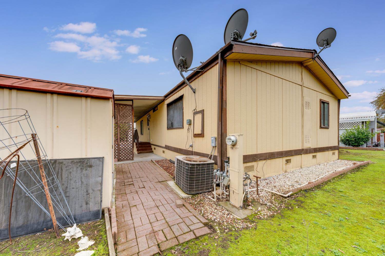 443 Royal Crest Circle, Rancho Cordova, CA 95670