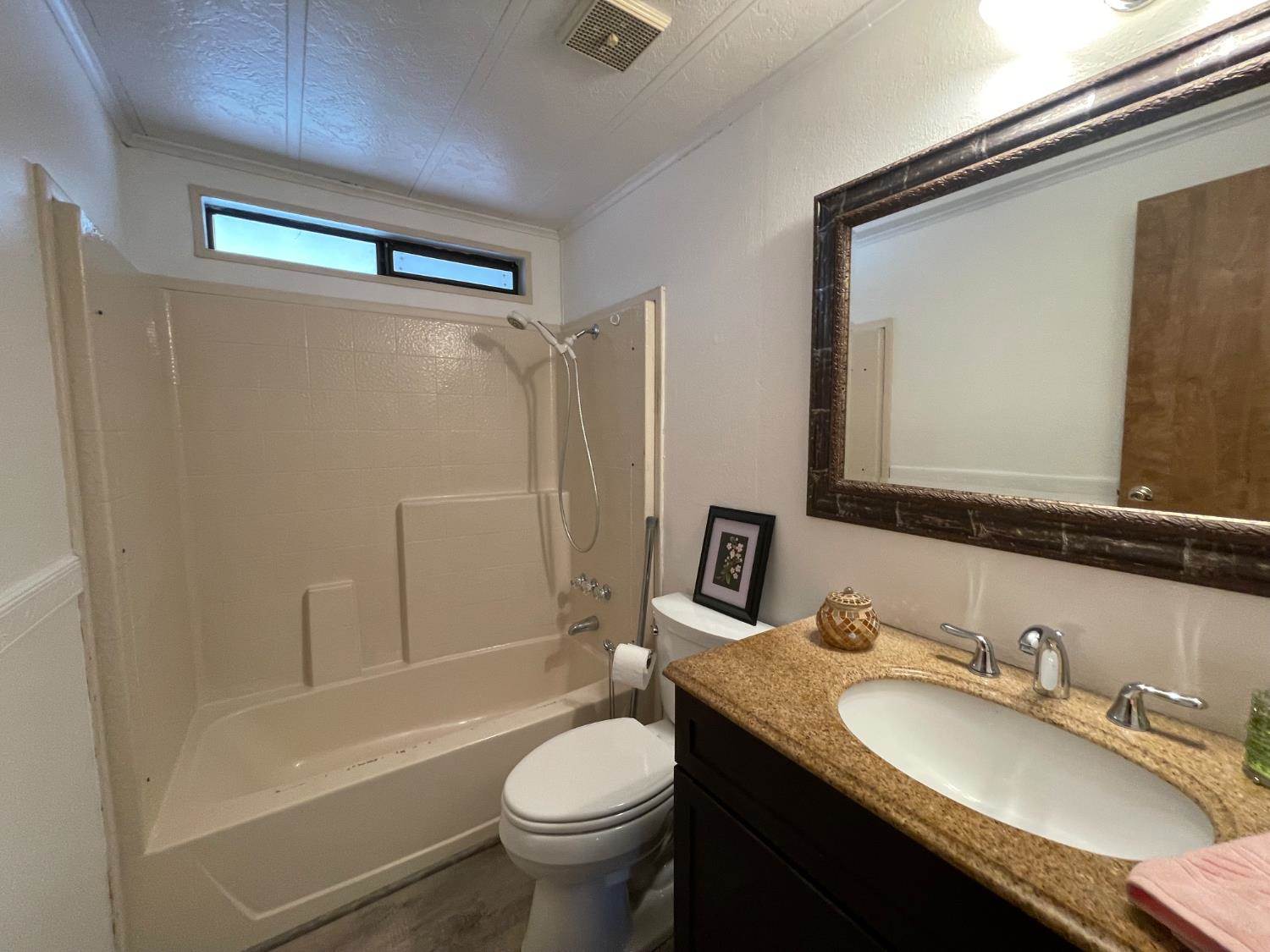 443 Royal Crest Circle, Rancho Cordova, CA 95670