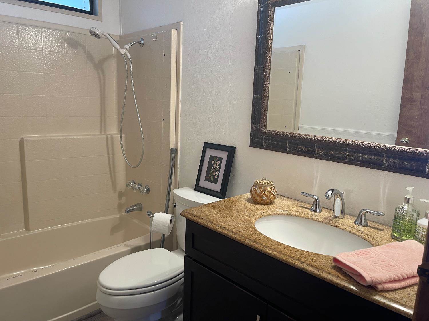 443 Royal Crest Circle, Rancho Cordova, CA 95670