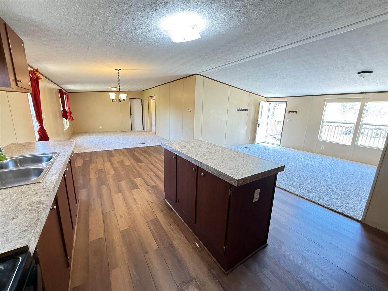 119 Frank Lane, Old River-Winfree, TX 77523