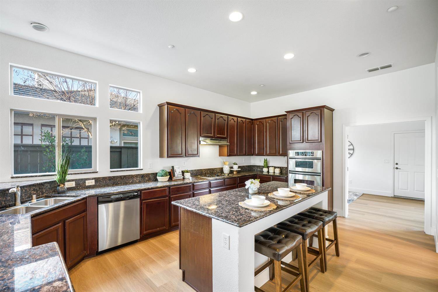 1009 Fountain Drive, West Sacramento, CA 95605