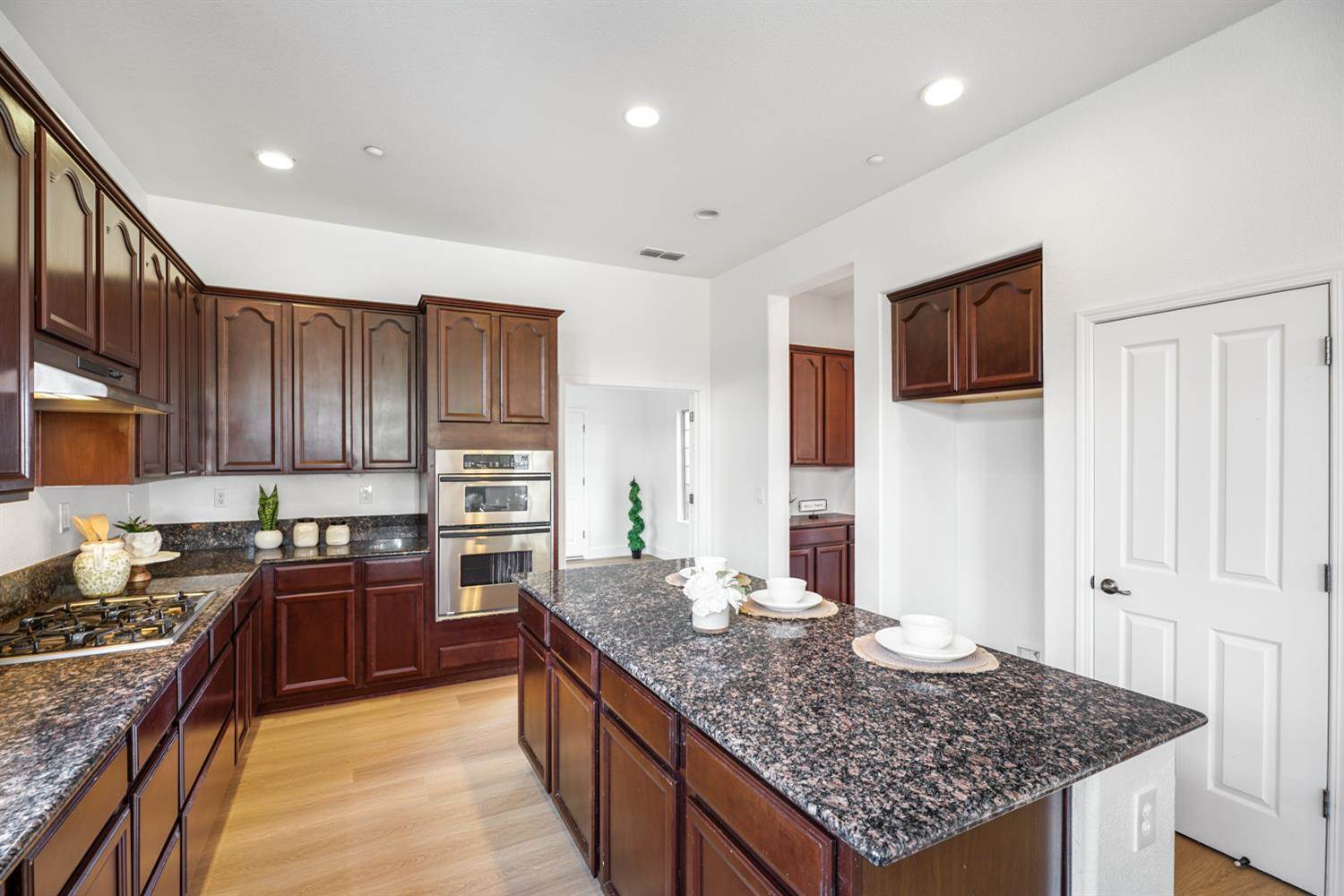 1009 Fountain Drive, West Sacramento, CA 95605