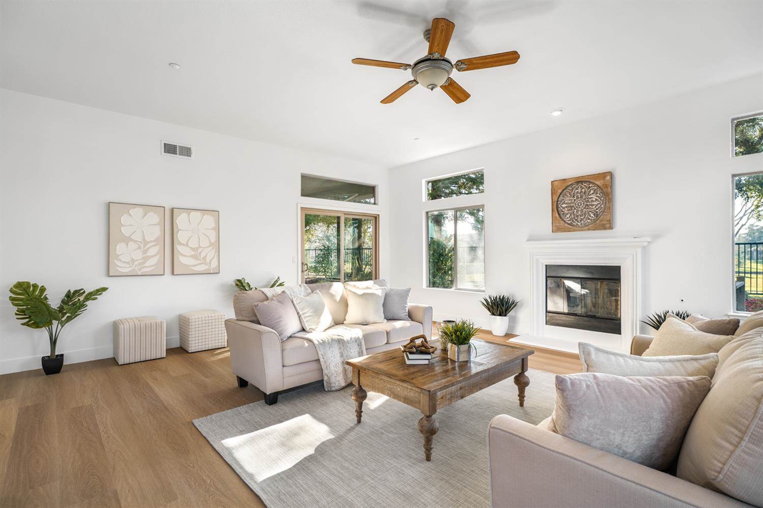 1009 Fountain Drive, West Sacramento, CA 95605